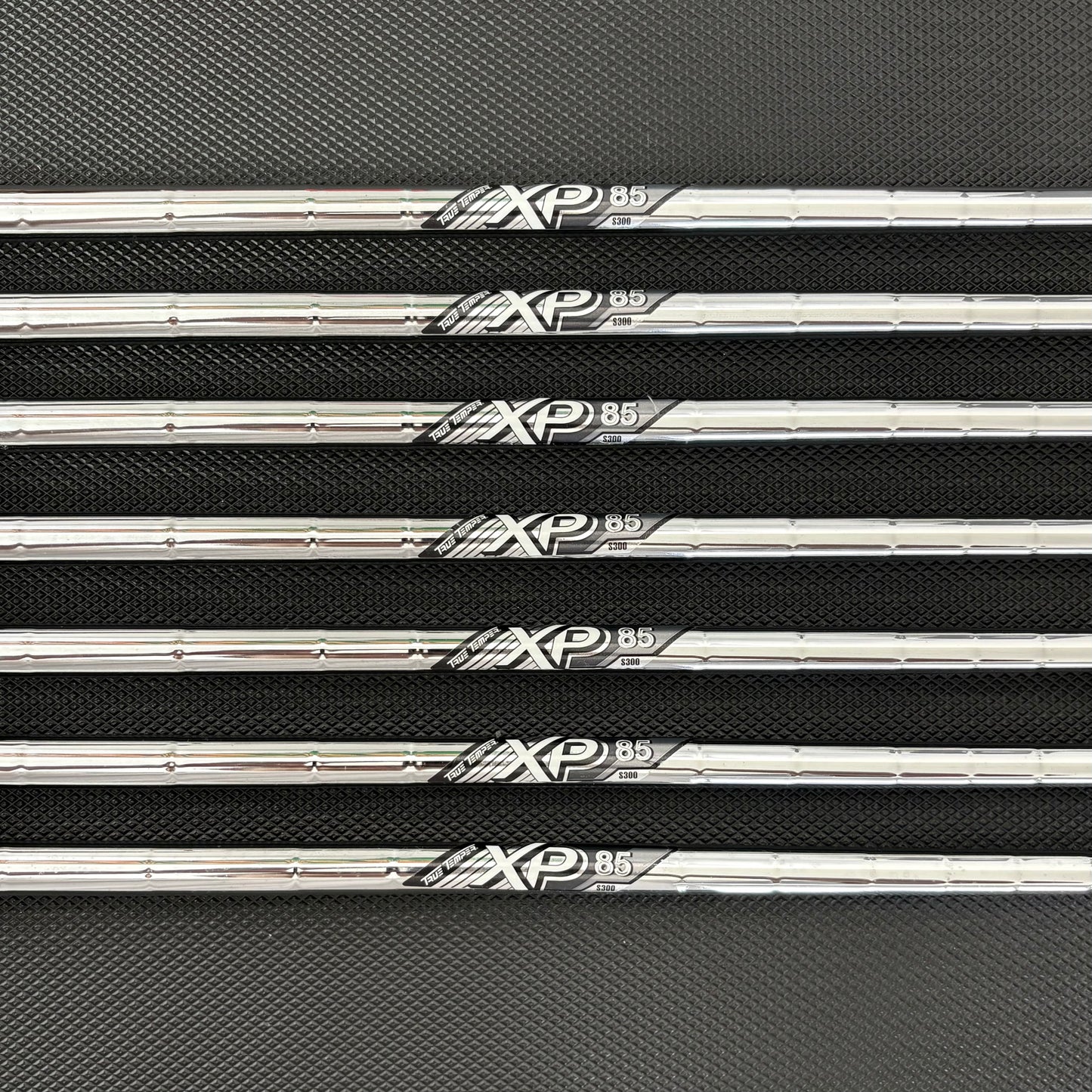 TOUR EDGE HOT LAUNCH C523 IRON SET