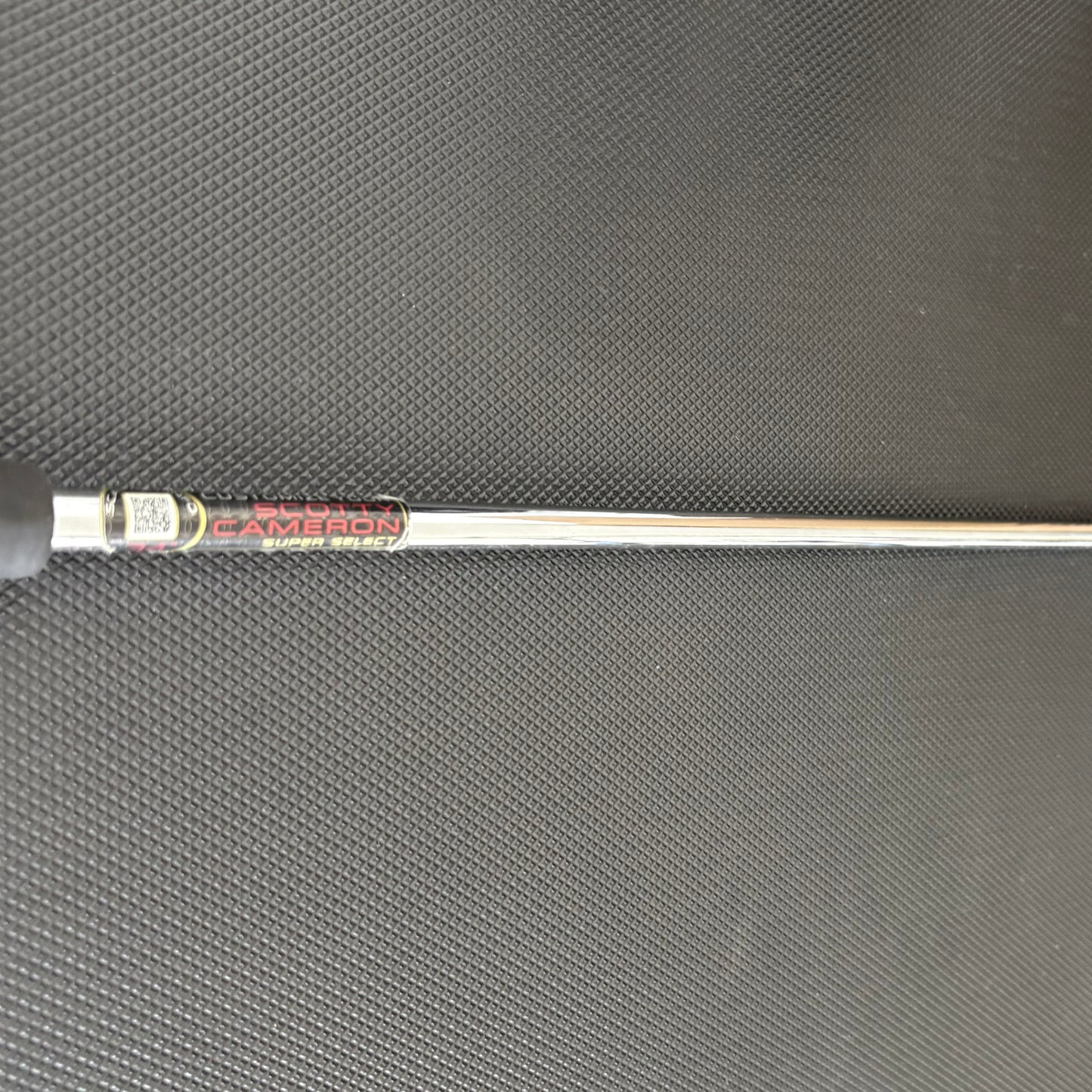 SCOTTY CAMERON SUPER SELECT NEWPORT 2.5 PLUS PUTTER (34”) + HEADCOVER