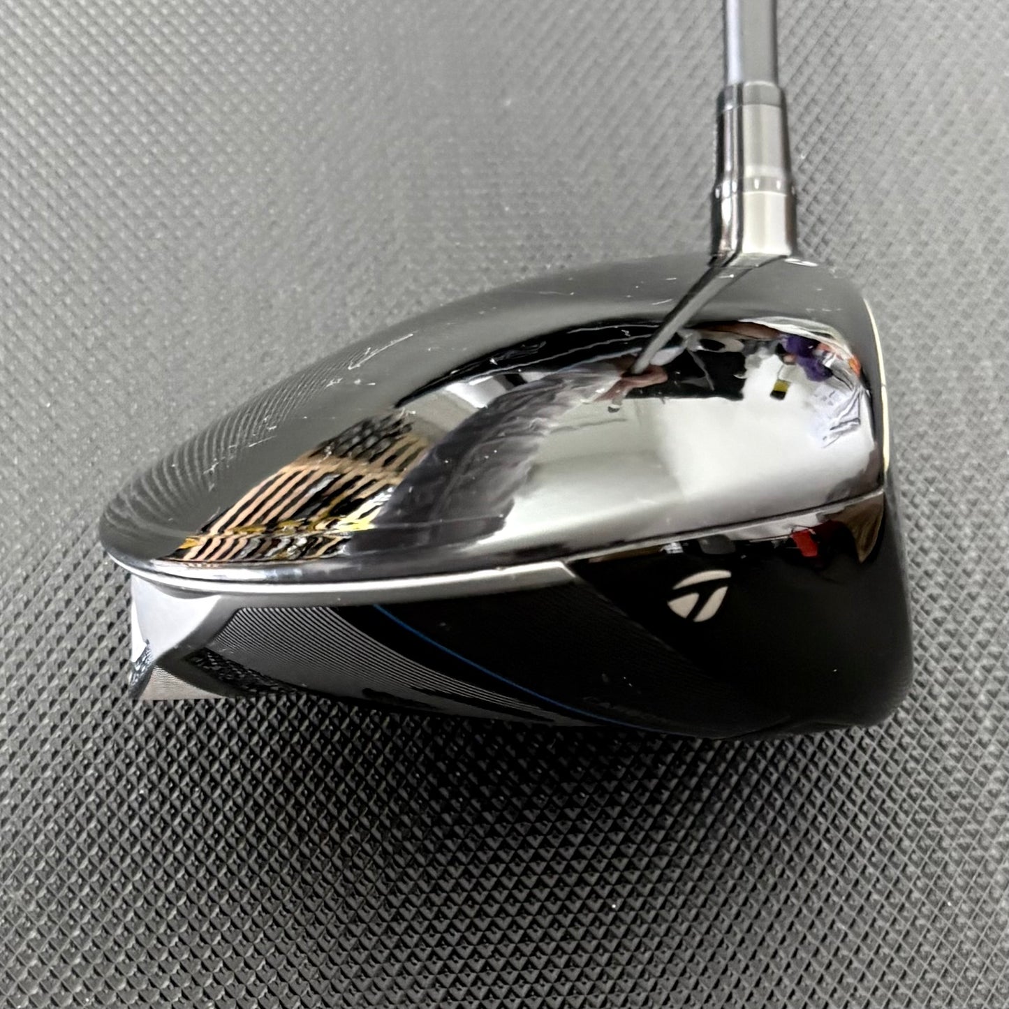 TAYLORMADE QI10 LS DRIVER (8 DEGREE) + HEADCOVER