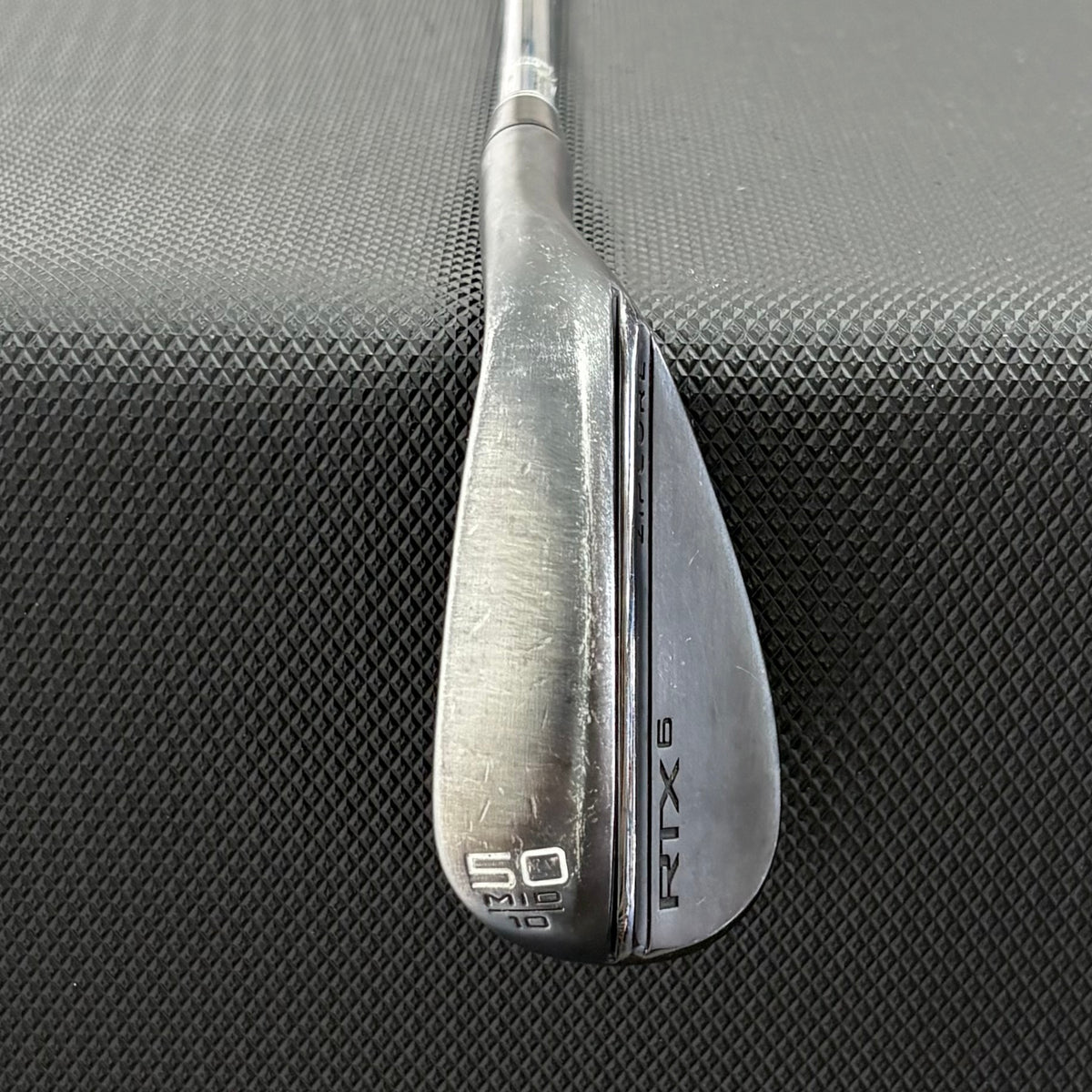 CLEVELAND RTX 6 ZIPCORE BLACK SATIN WEDGE (50 DEGREE)