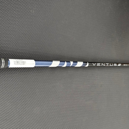 TAYLORMADE QI10 4 HYBRID (22 DEGREE) + HEADCOVER