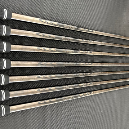 TAYLORMADE P770 BATTLE WORN IRON SET