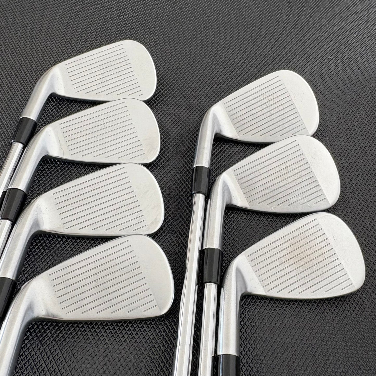 CALLAWAY APEX 2019 IRON SET