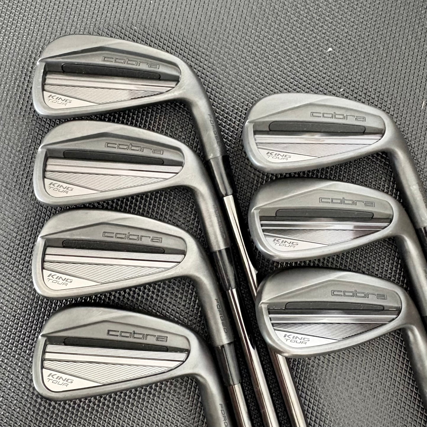 COBRA KING TOUR BLACK 2025 IRON SET