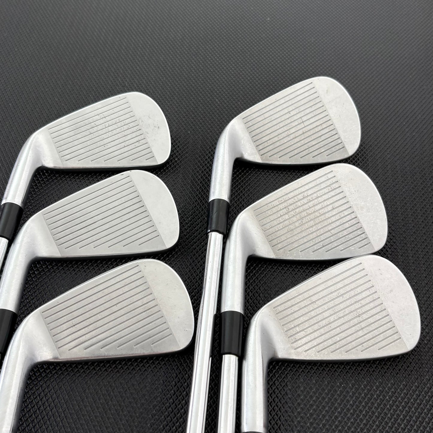 TAYLORMADE P790 2023 IRON SET