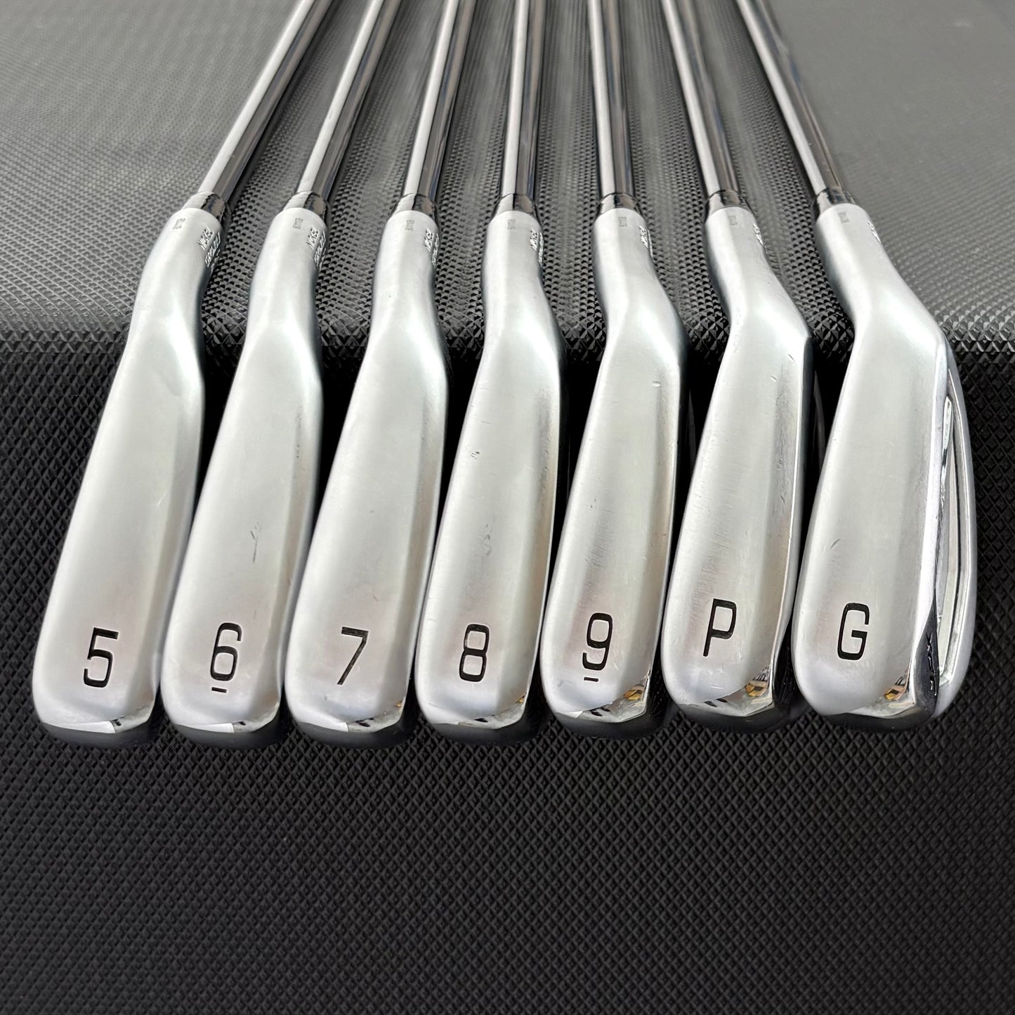 MIZUNO JPX 925 HOT METAL PRO IRON SET