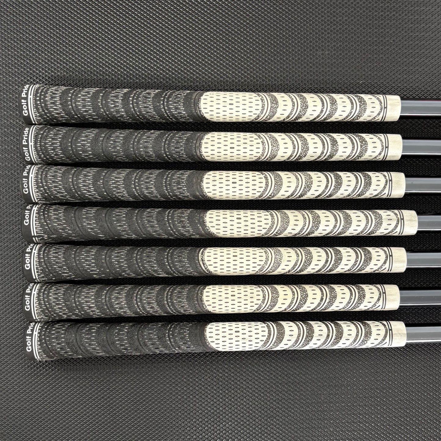 MIZUNO JPX 925 HOT METAL PRO IRON SET