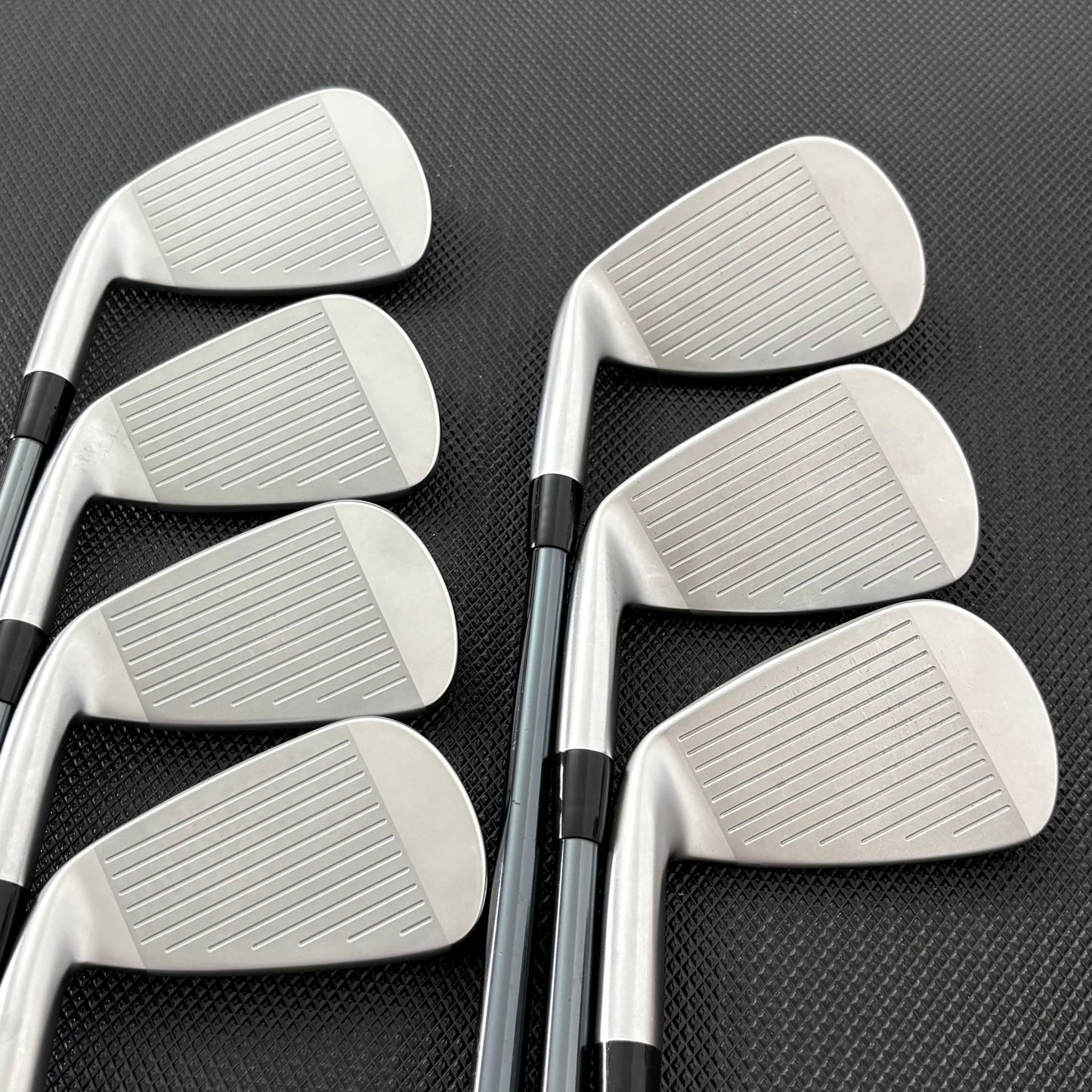 MIZUNO JPX 925 HOT METAL PRO IRON SET