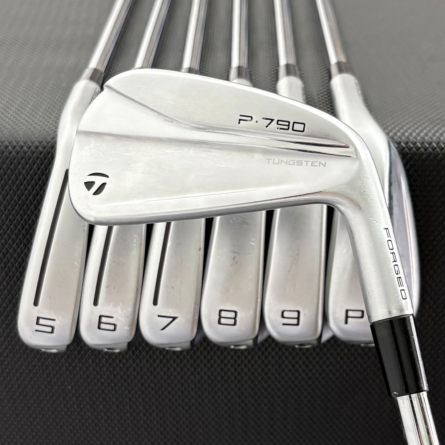 TAYLORMADE P790 2021 IRON SET