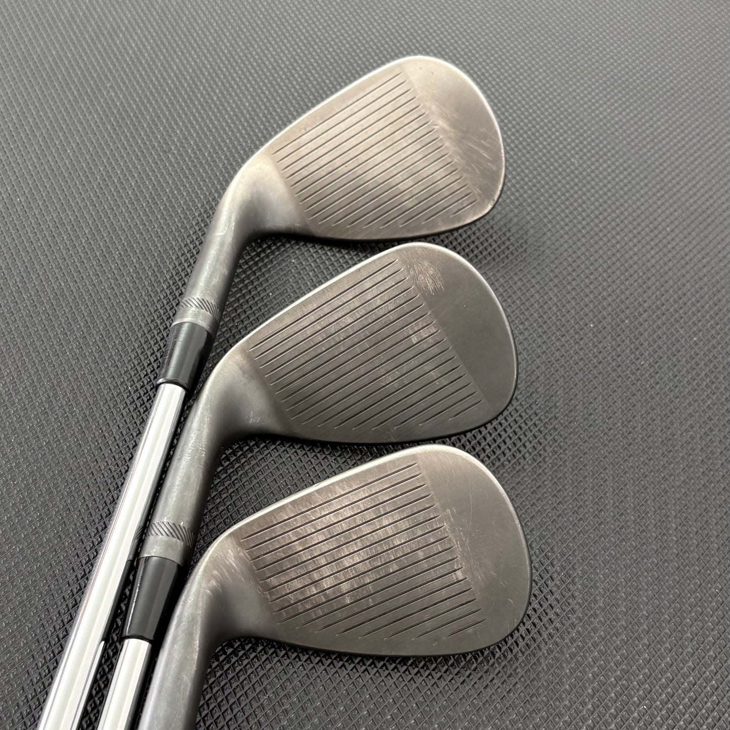 TITLEIST VOKEY SM10 JET BLACK CUSTOM WEDGE SET