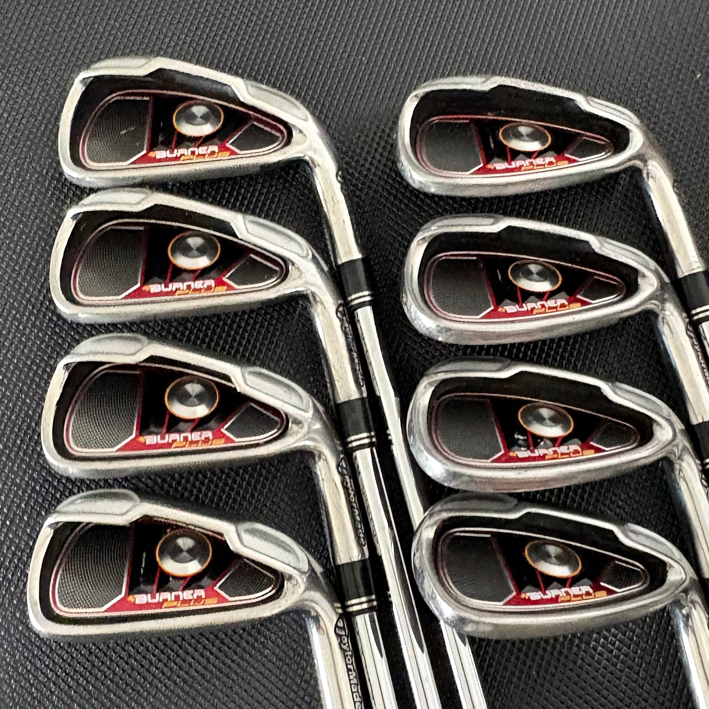 TAYLORMADE BURNER PLUS IRON SET