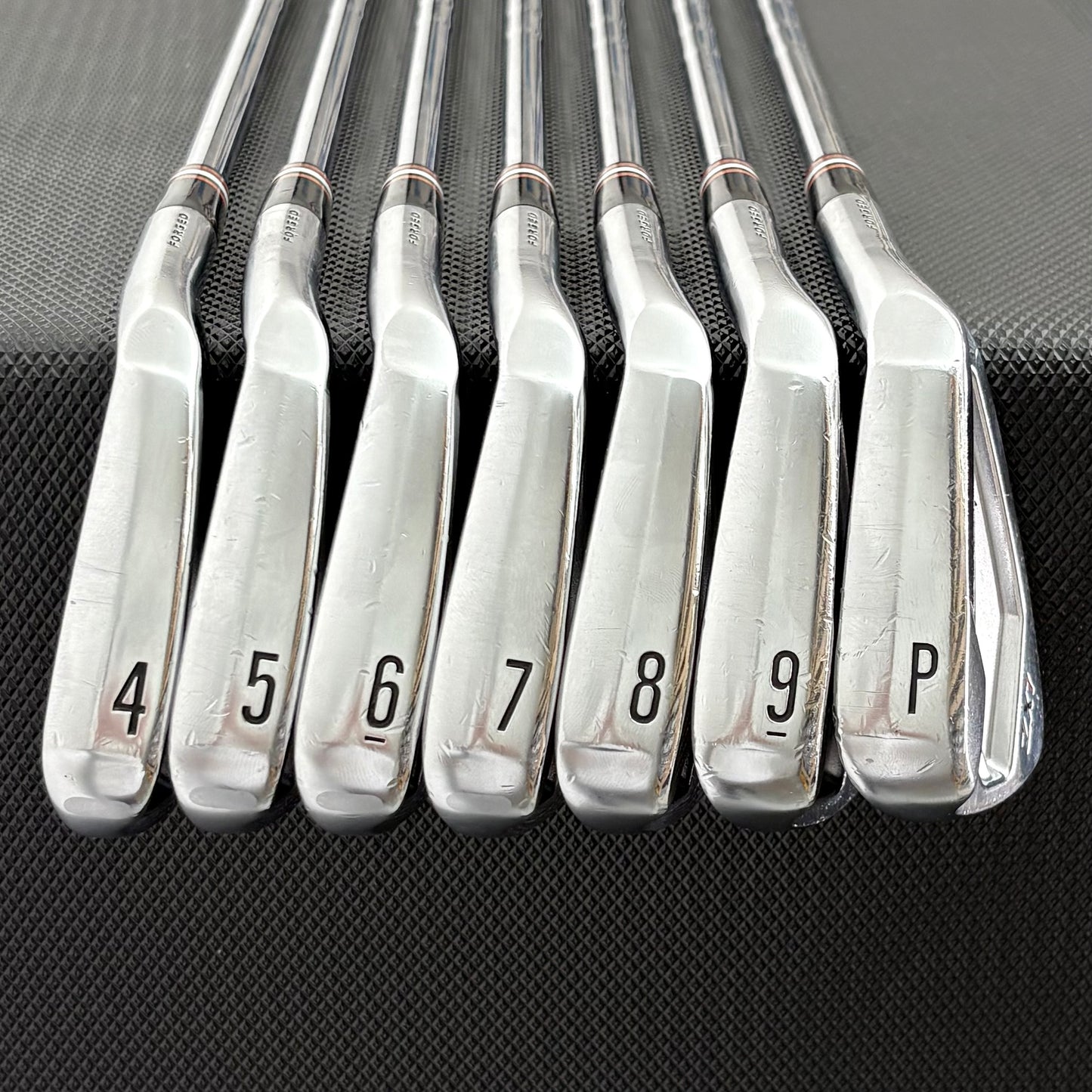 SRIXON ZX7 IRON SET