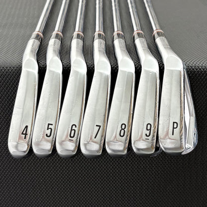 SRIXON ZX7 IRON SET