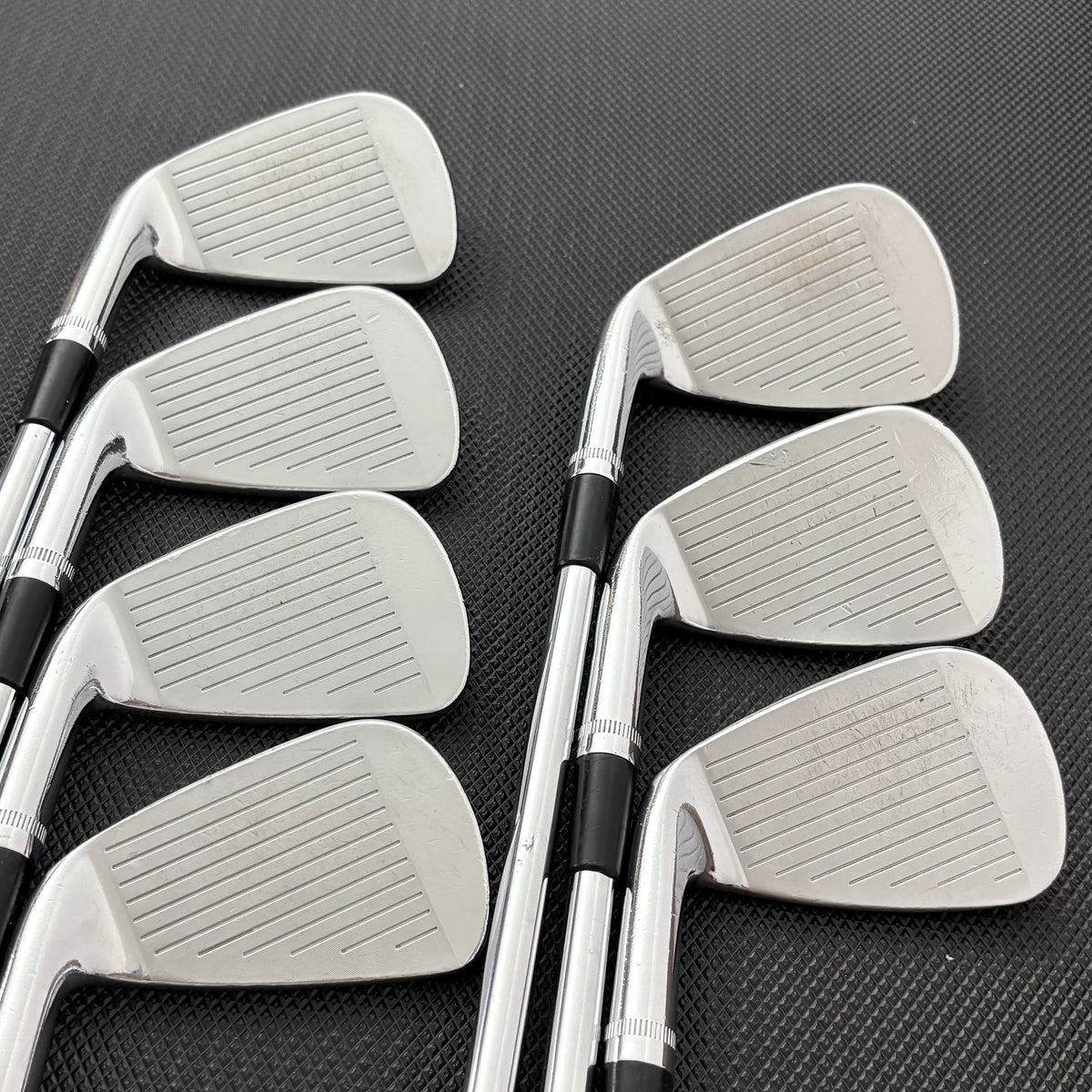 WILSON STAFF MODEL CB 2021 IRON SET