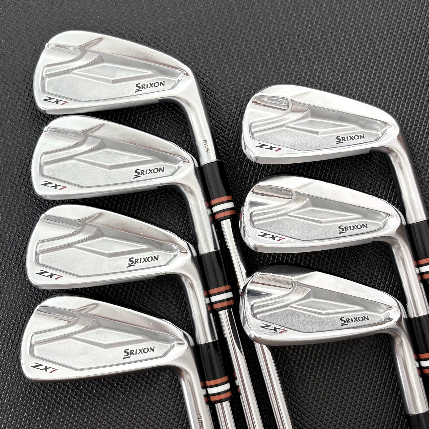 SRIXON ZX7 IRON SET