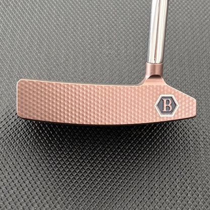 BETTINARDI 2025 QUEEN B 6 PUTTER (36”) + HEADCOVER