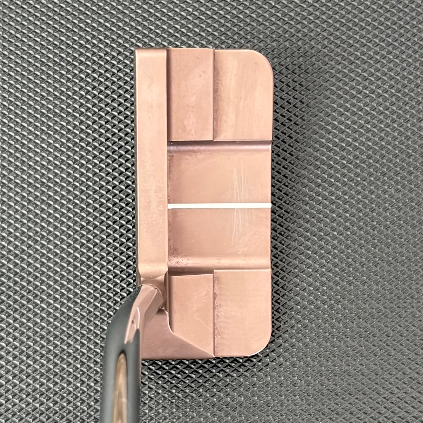 BETTINARDI 2025 QUEEN B 6 PUTTER (36”) + HEADCOVER