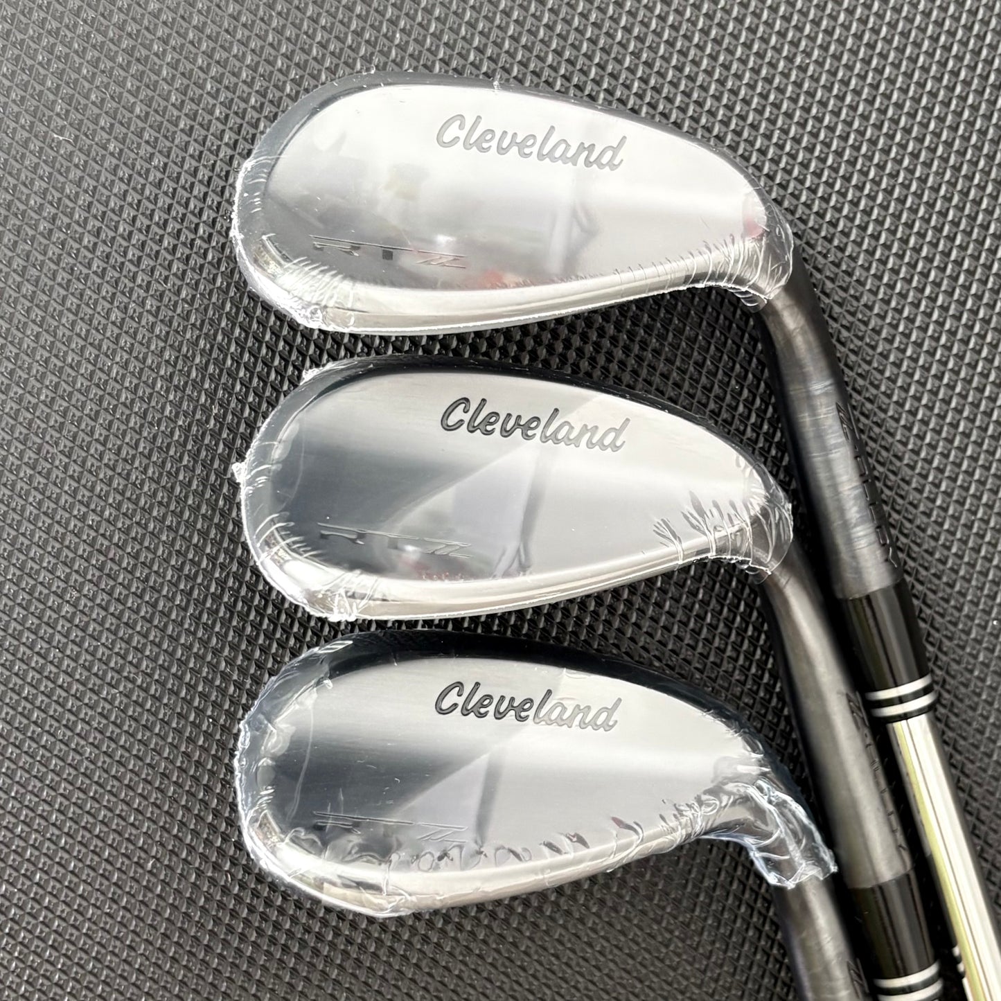 NEW CLEVELAND RTZ BLACK SATIN WEDGE SET