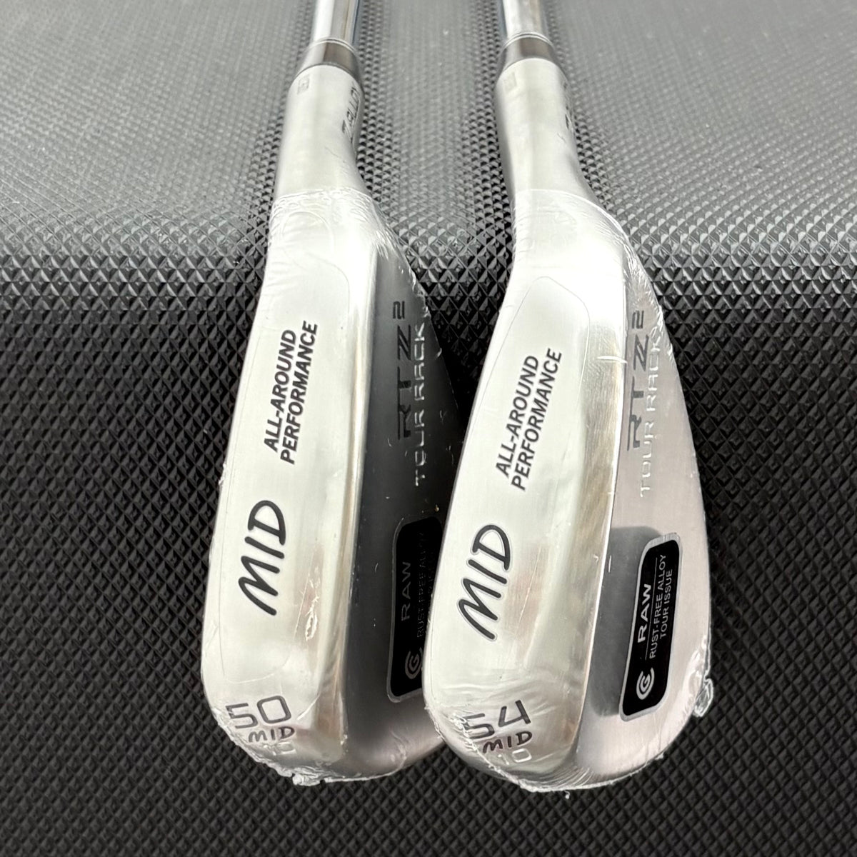 NEW CLEVELAND RTZ 2 TOUR RACK RAW WEDGE SET