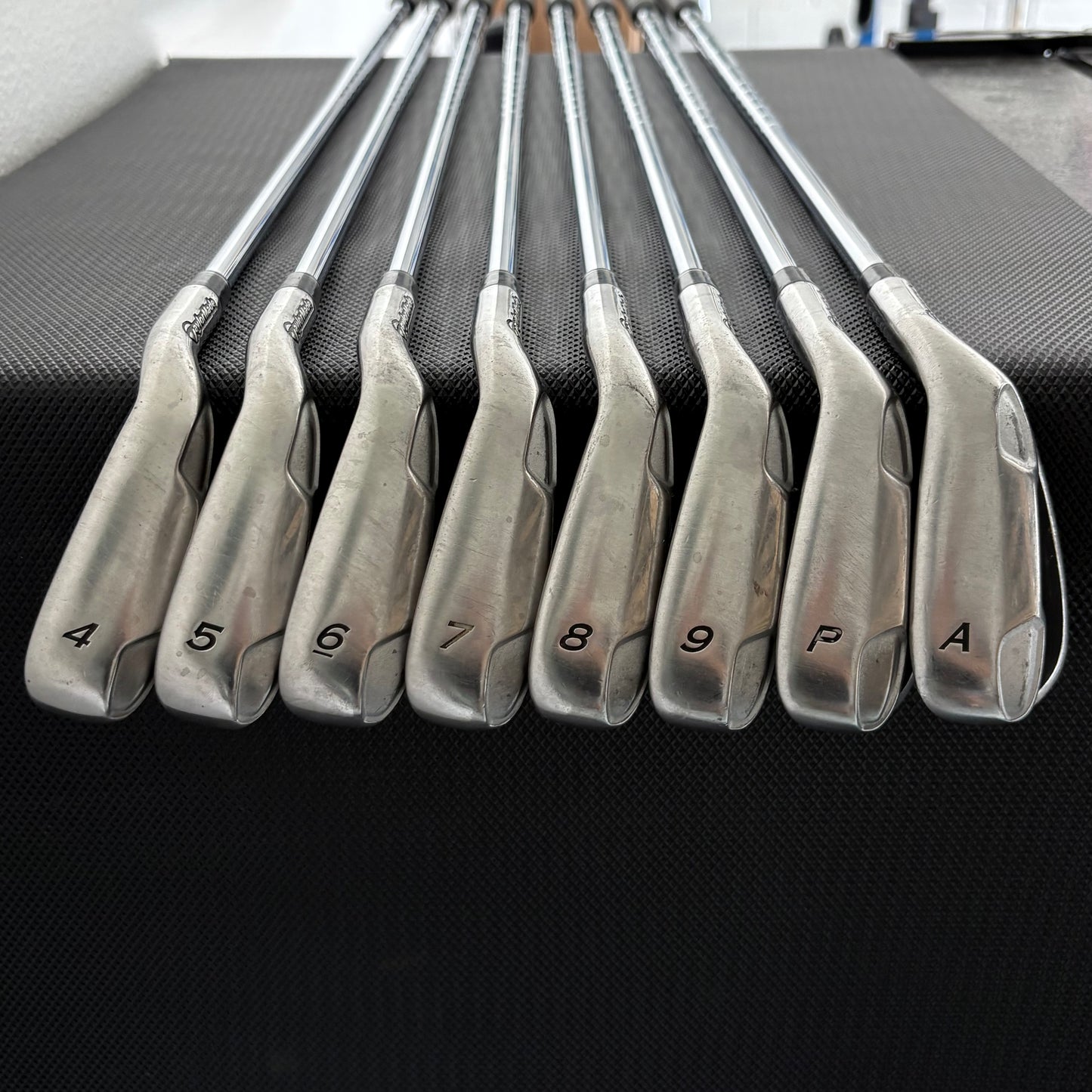 TAYLORMADE BURNER PLUS IRON SET