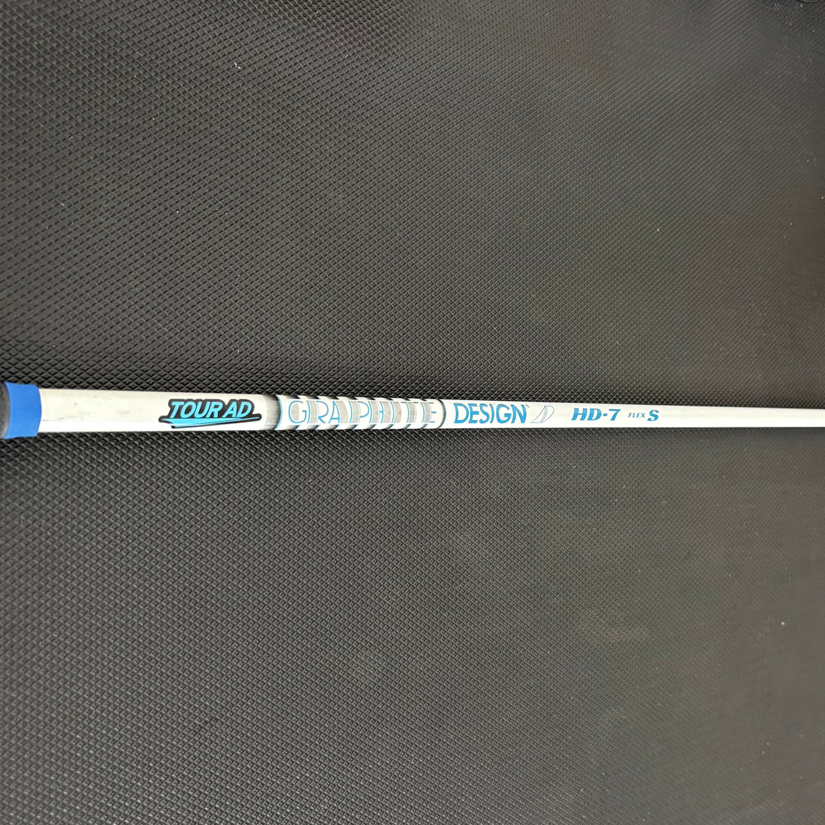 GRAPHITE DESIGN TOUR AD HD 7 STIFF WOOD SHAFT + TITLEIST TIP (42")