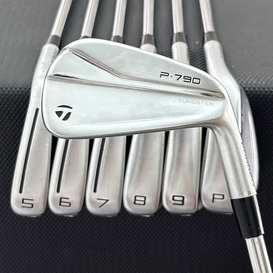 TAYLORMADE P790 2021 IRON SET