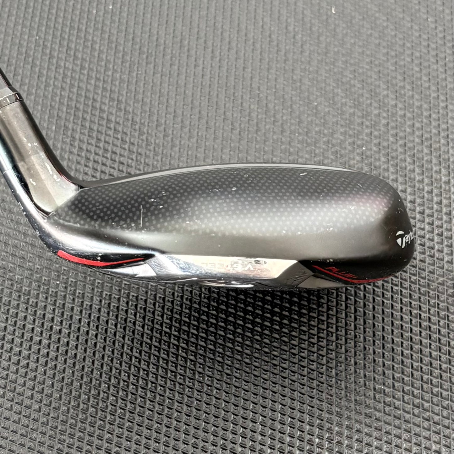 TAYLORMADE STEALTH PLUS RESCUE 3 HYBRID (19.5 DEGREE) + HEADCOVER