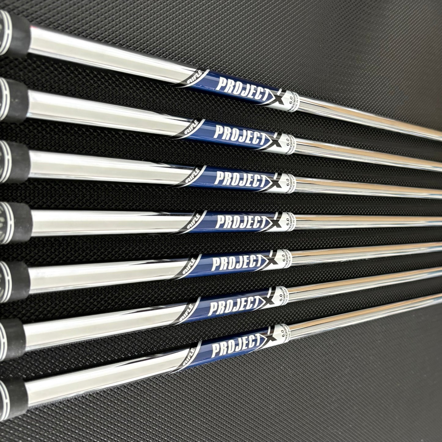 TAYLORMADE P770 BATTLE WORN IRON SET