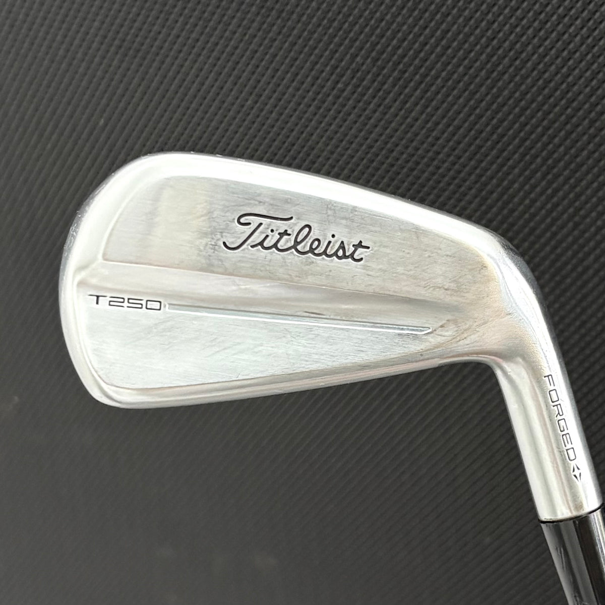 TITLEIST T250 2025 4 IRON