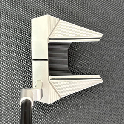 SCOTTY CAMERON 2026 PHANTOM 7.2 PUTTER (35”) + HEADCOVER