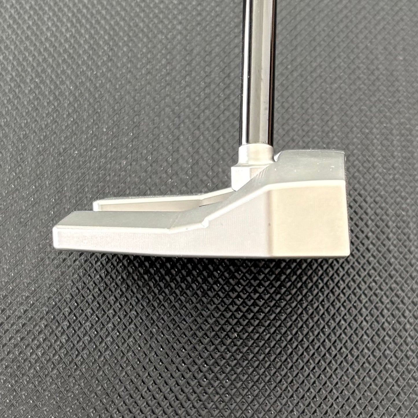 SCOTTY CAMERON 2026 PHANTOM 5 OC PUTTER (35”) + HEADCOVER