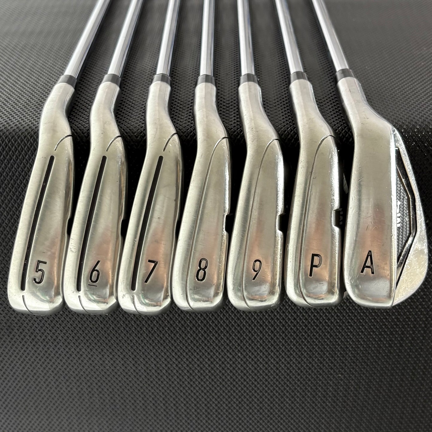 TAYLORMADE M4 IRON SET