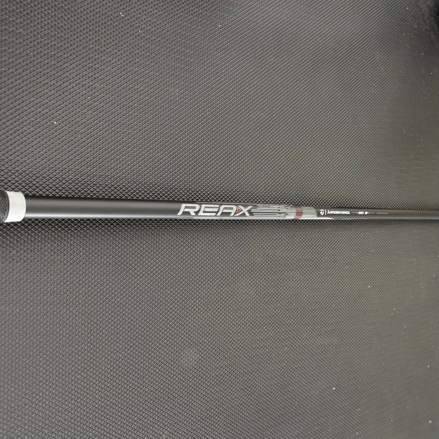 MITSUBISHI CHEMICAL TAYLORMADE REAX 50G HR STIFF DRIVER SHAFT + TAYLORMADE TIP (44")