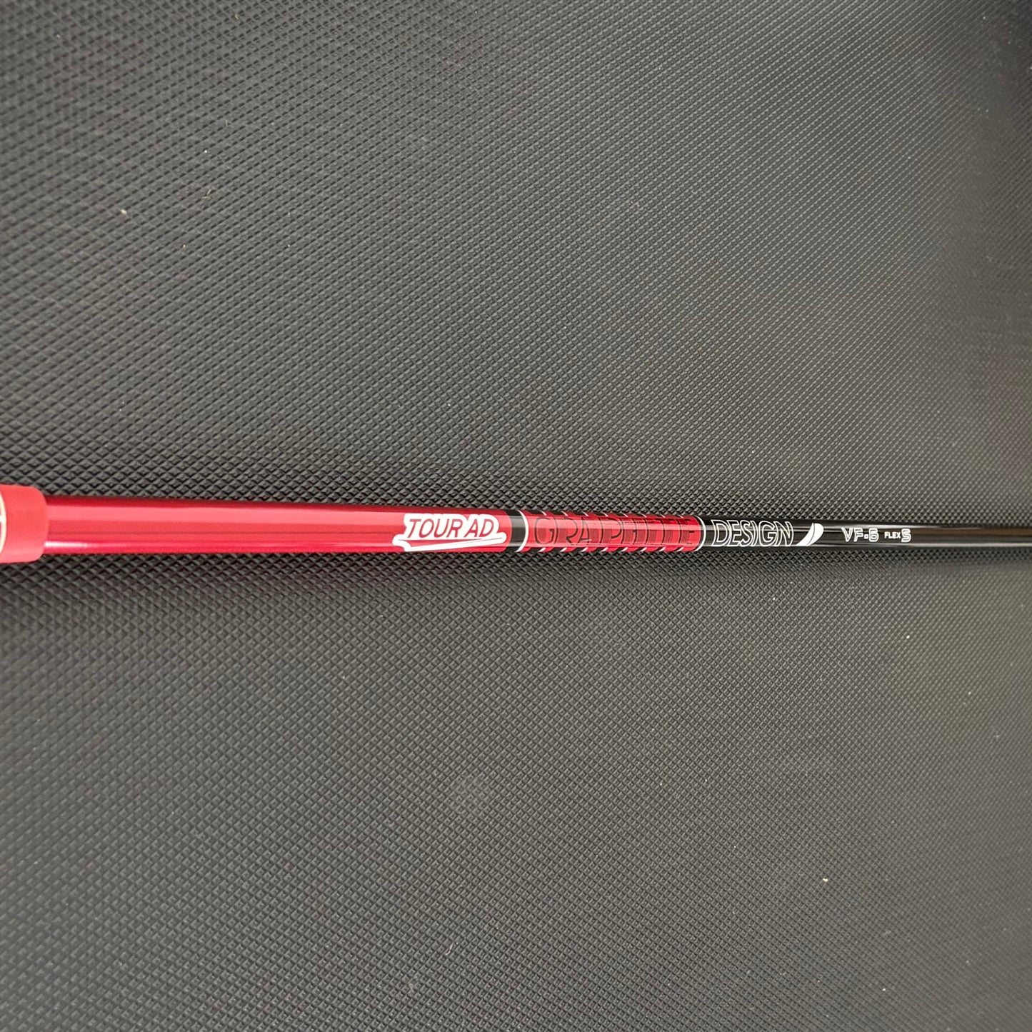 GRAPHITE DESIGN TOUR AD VF-6 STIFF DRIVER SHAFT + TITLEIST TIP (43.5")