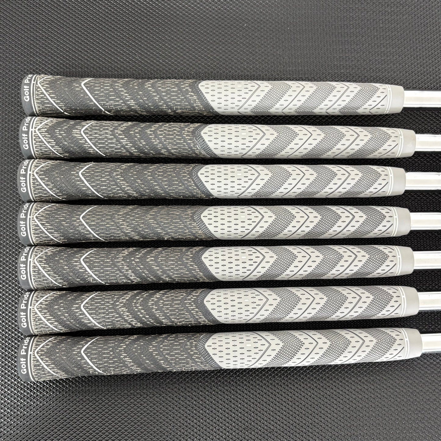 COBRA KING MIM TOUR IRON SET