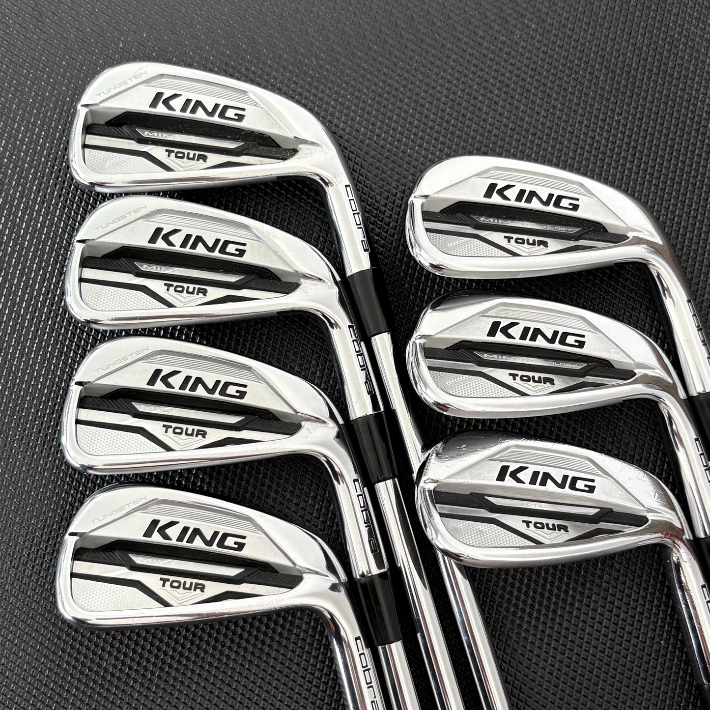 COBRA KING MIM TOUR IRON SET