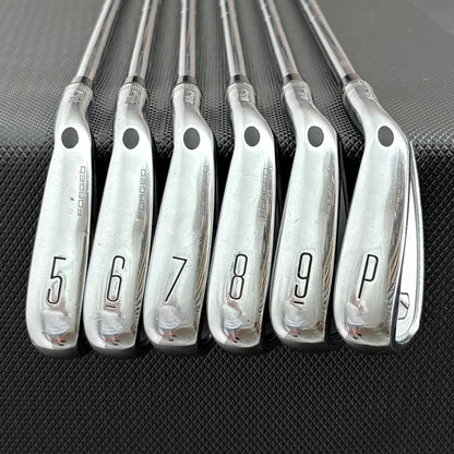 WILSON STAFF MODEL CB 2024 IRON SET