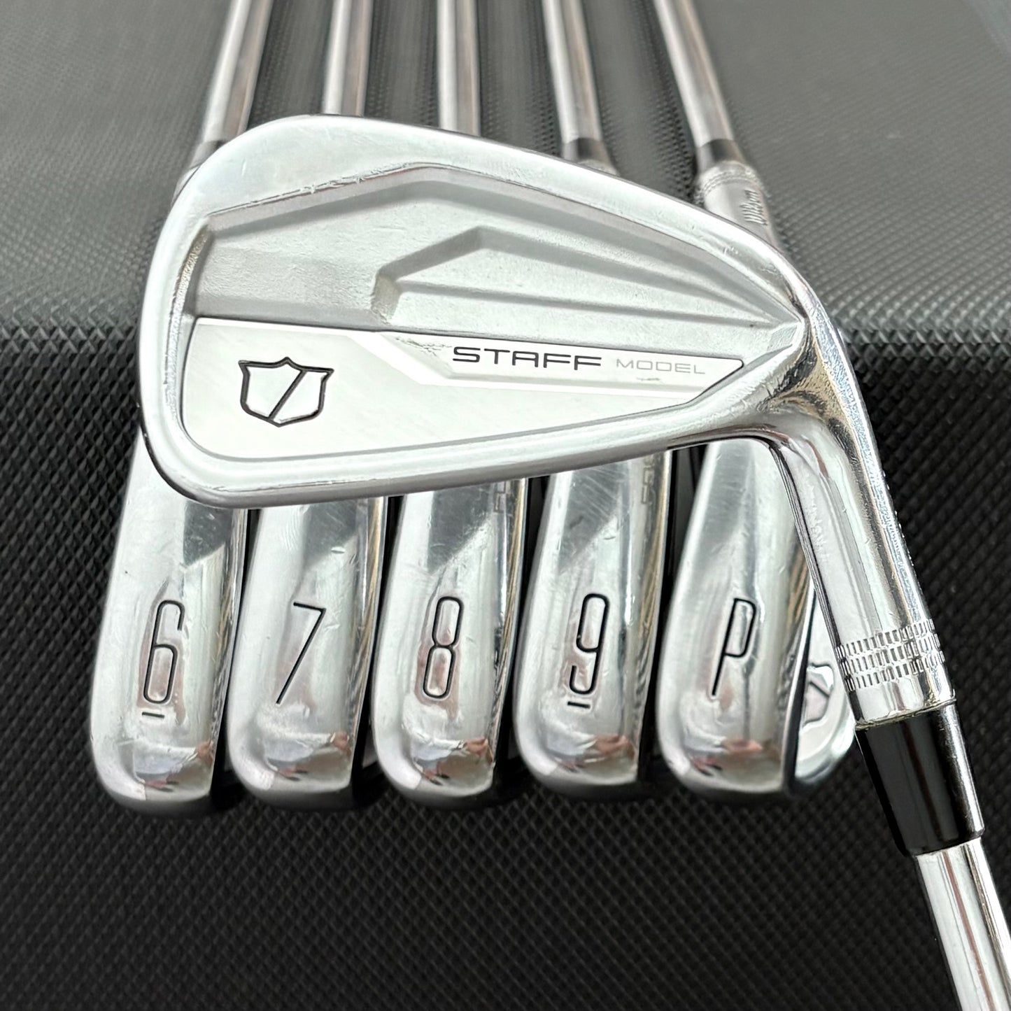 WILSON STAFF MODEL CB 2024 IRON SET