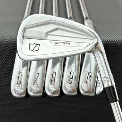 WILSON STAFF MODEL CB 2024 IRON SET