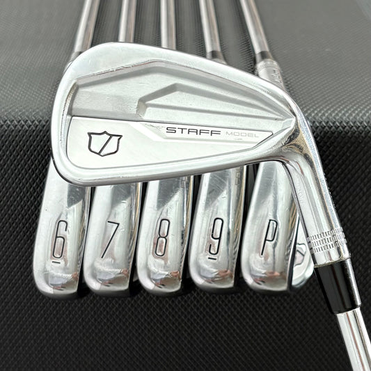 WILSON STAFF MODEL CB 2024 IRON SET