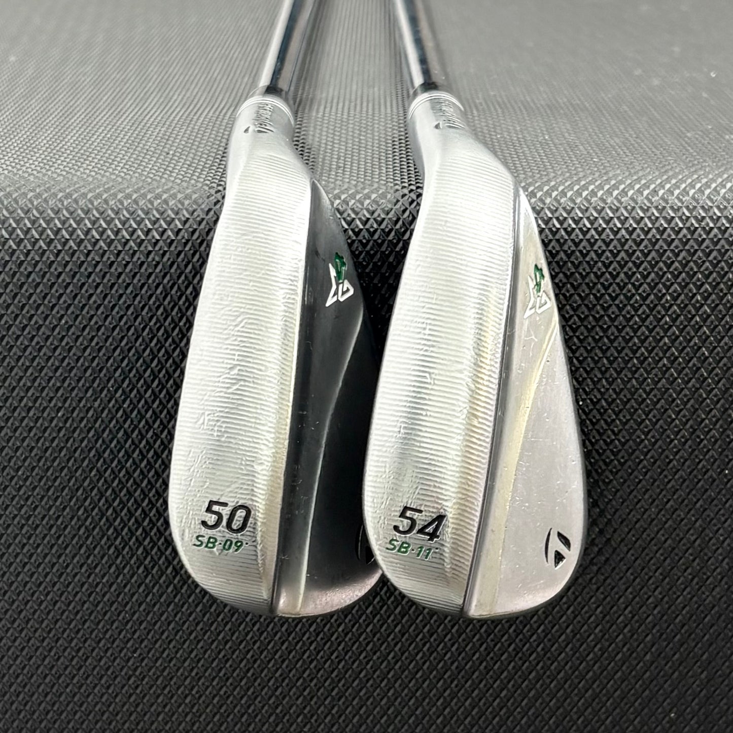 TAYLORMADE MILLED GRIND 4 CHROME WEDGE SET