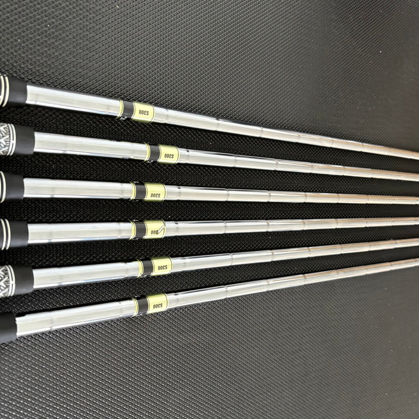 WILSON STAFF MODEL CB 2024 IRON SET