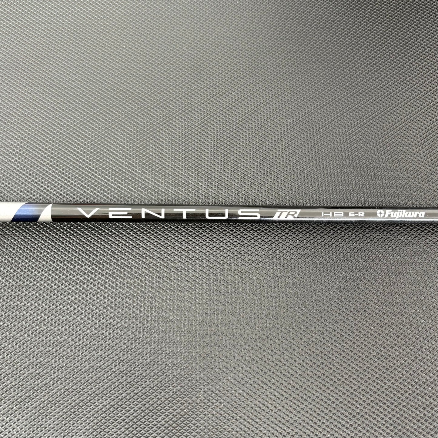 TAYLORMADE QI10 4 HYBRID (22 DEGREE) + HEADCOVER