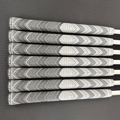 LH TAYLORMADE P790/P770 2024 COMBO IRON SET