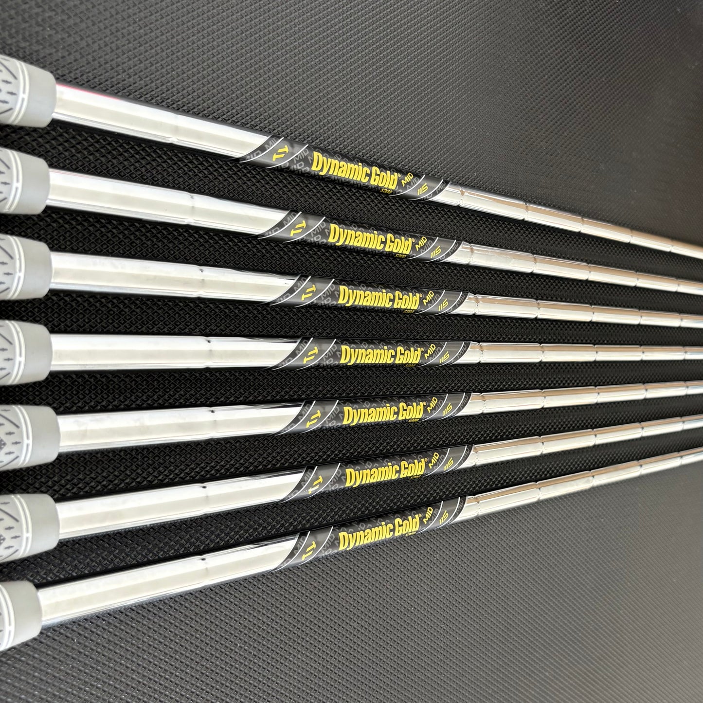 LH TAYLORMADE P790/P770 2024 COMBO IRON SET