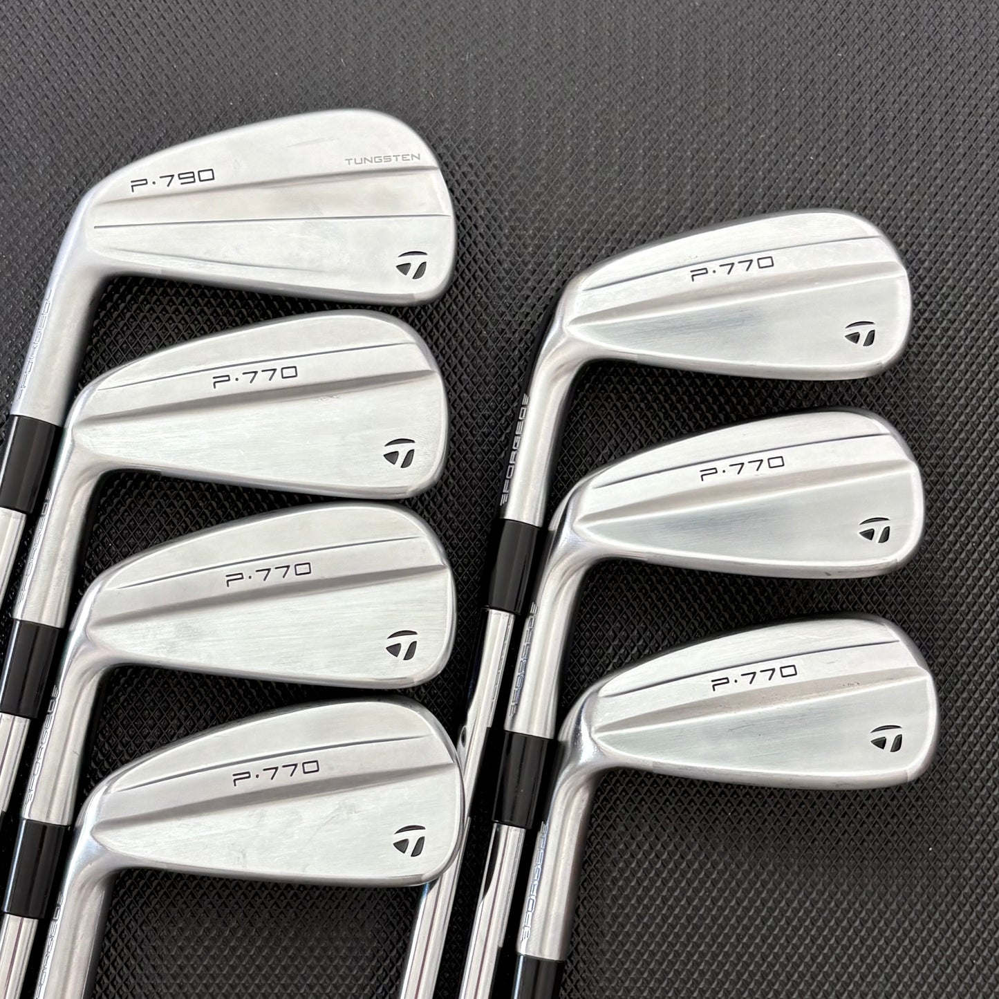 LH TAYLORMADE P790/P770 2024 COMBO IRON SET