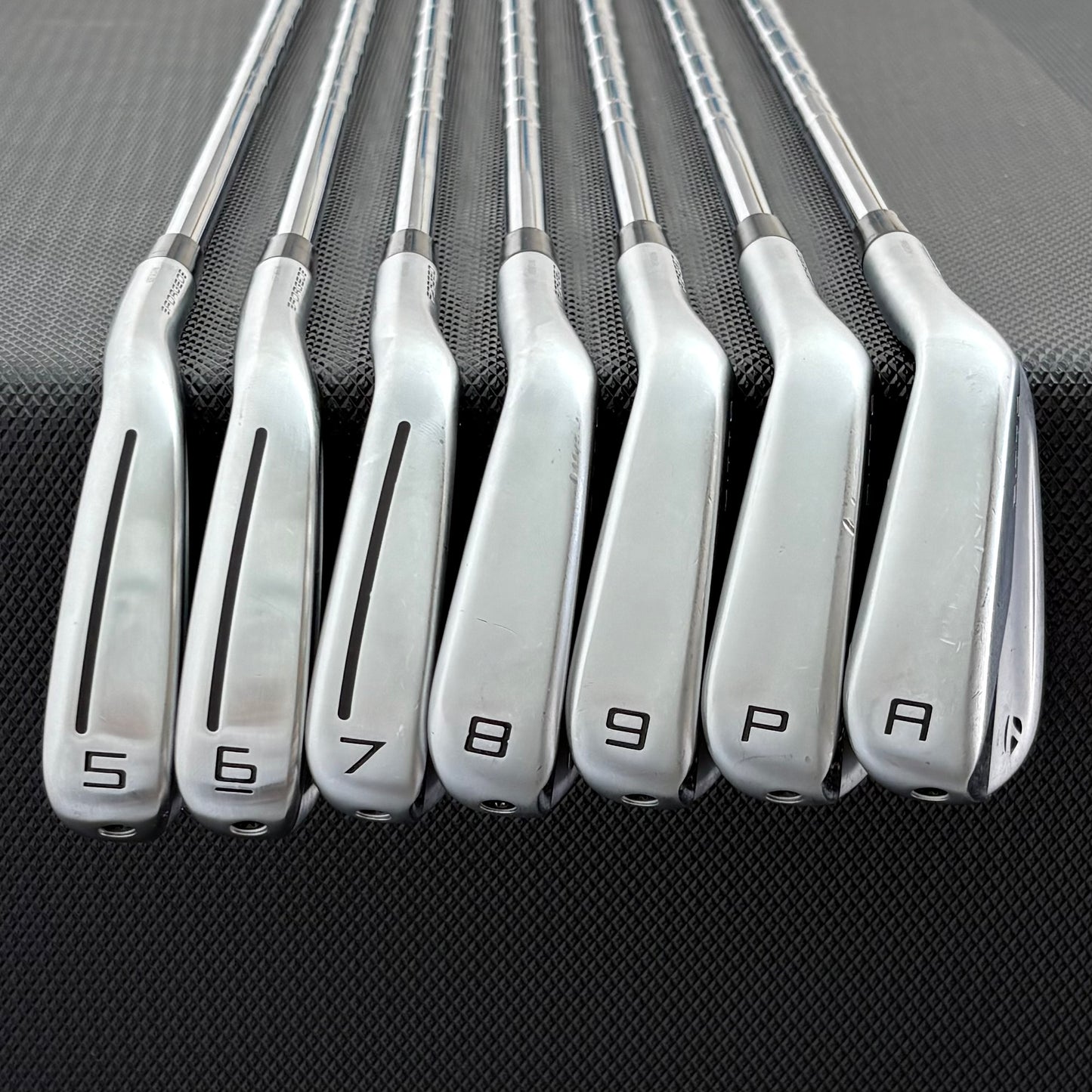 TAYLORMADE P790/P770 COMBO IRON SET