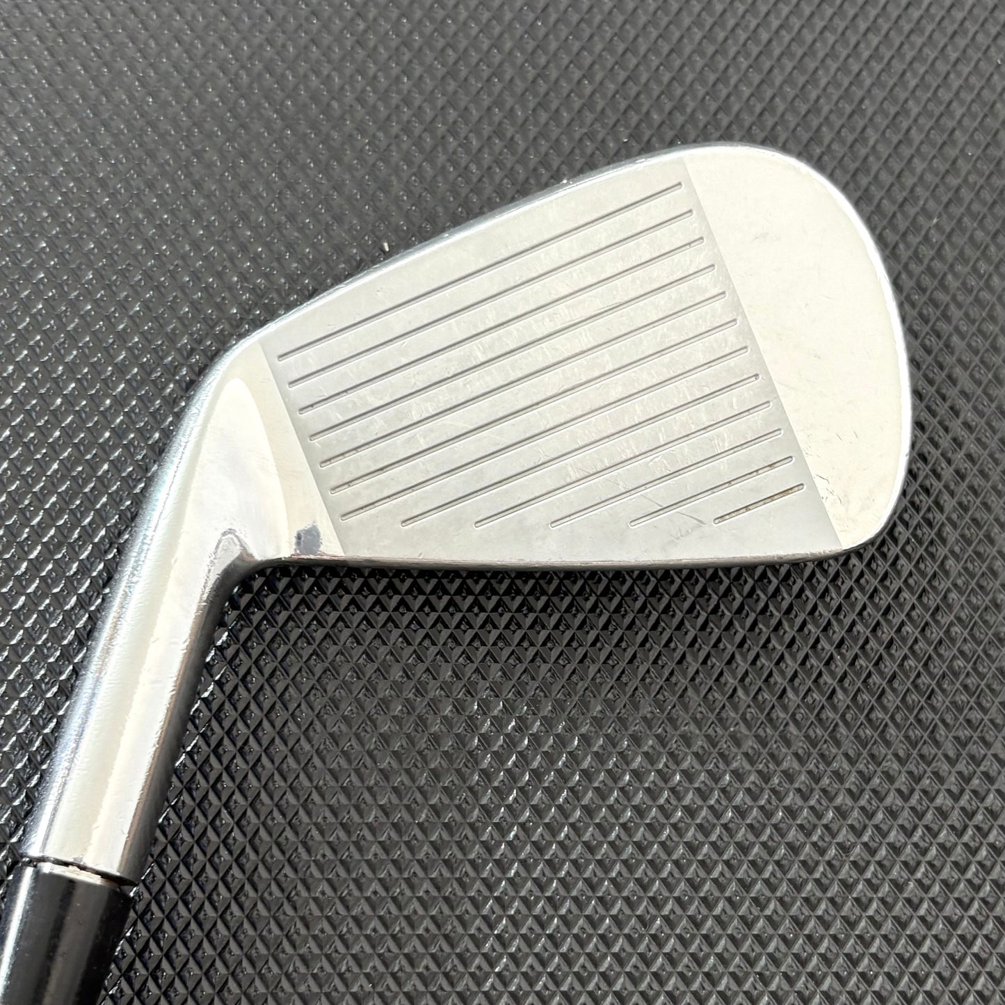 NIKE VICTORY RED SPLIT CAVITY 3 IRON