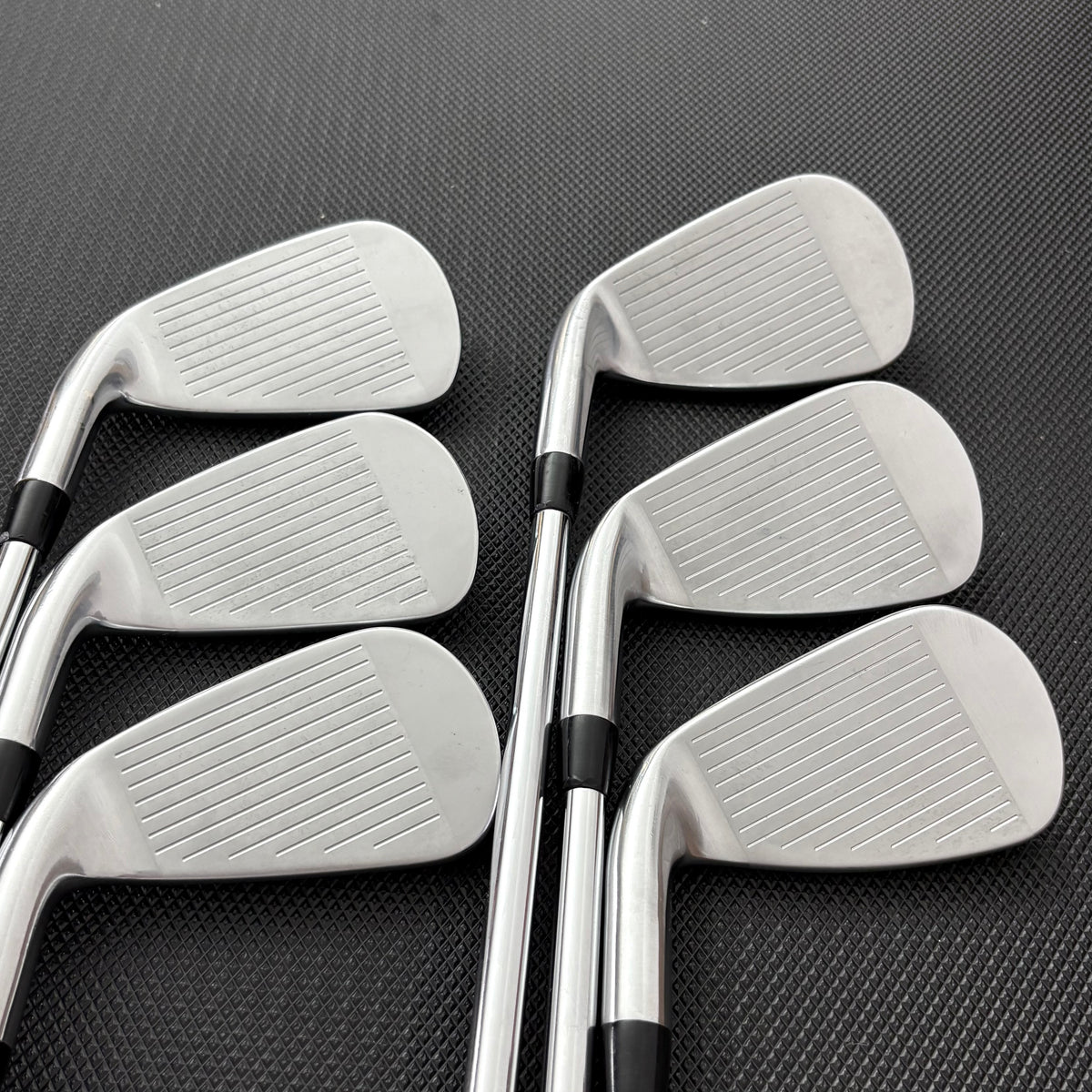 TITLEIST T300 2021 IRON SET