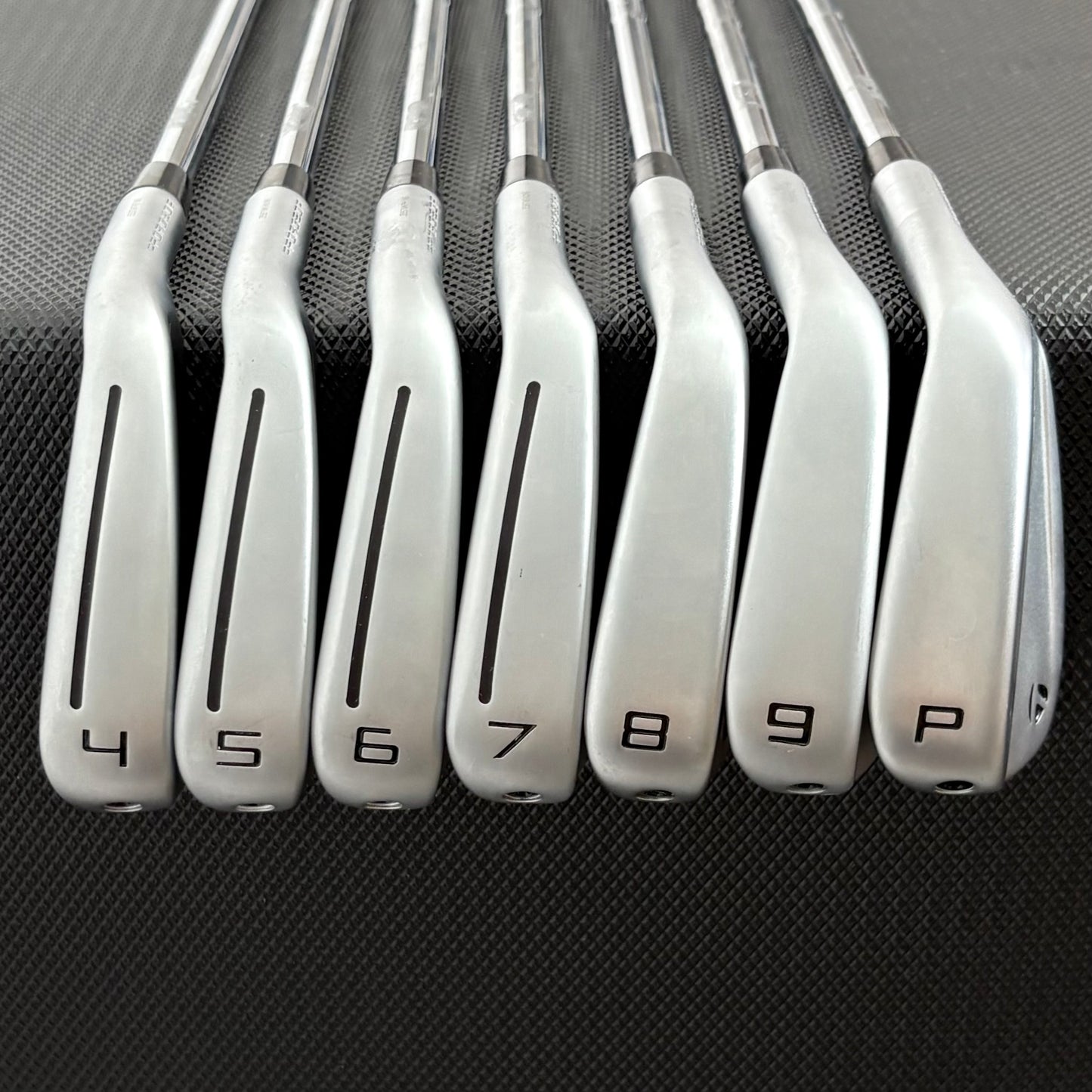 TAYLORMADE P790 2023 IRON SET